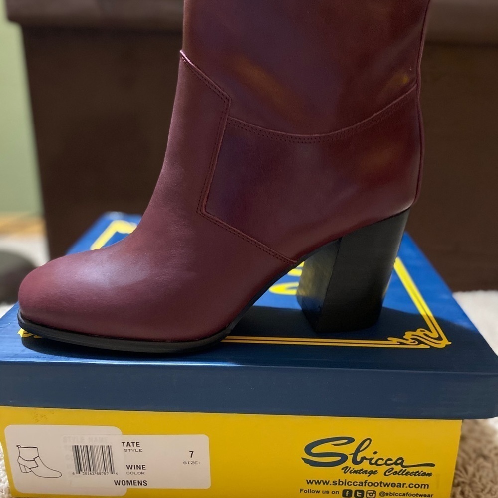 NIB-Sbicca Wine Leather Bootie - Picture 7 of 8